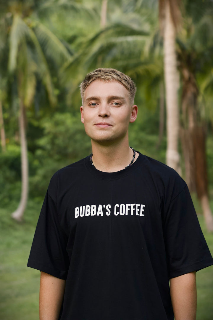 Bubba’s shirt “lucky cat” black